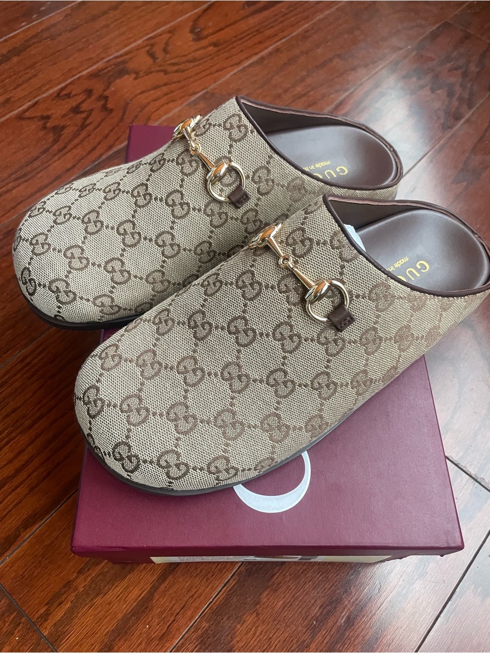 Men’s mules size 42 (8.5)